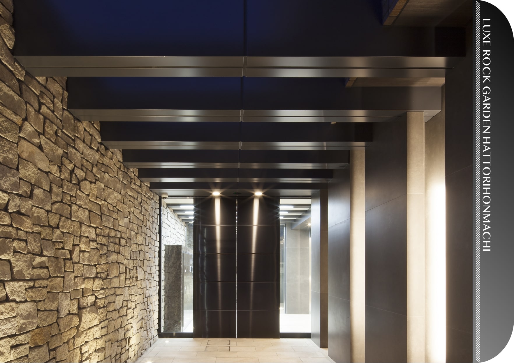 LUXE ROCK GARDEN  服部本町